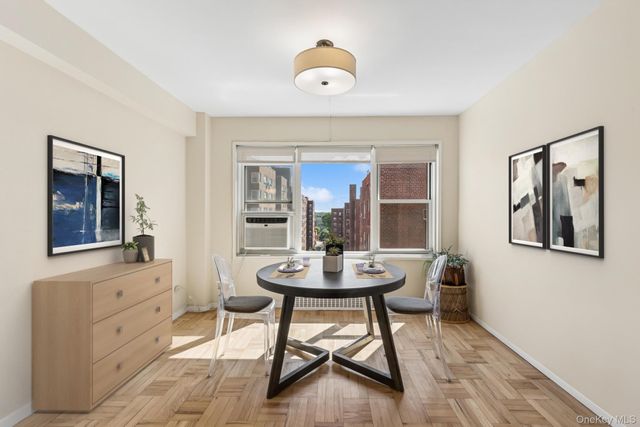 110-20 71st Road 707, Forest Hills, NY 11375