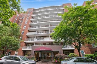 110-20 71st Road 707, Forest Hills, NY 11375