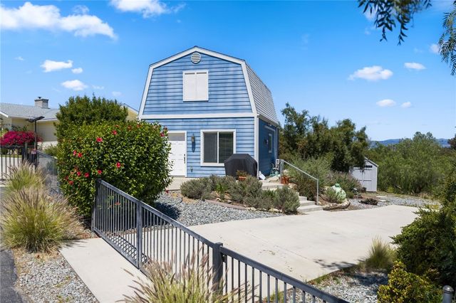2713 E Mission, Fallbrook, CA 92028