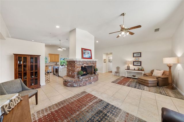 2713 E Mission, Fallbrook, CA 92028