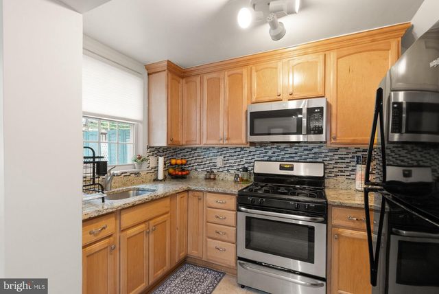 3707 KEMPER RD, Arlington, VA 22206