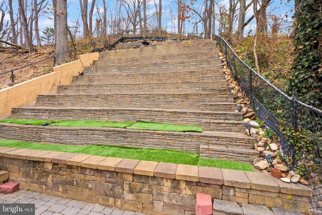 3707 KEMPER RD, Arlington, VA 22206