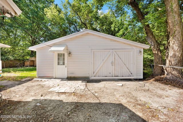 3142 3RD ST Circle S, Jacksonville, FL 32254