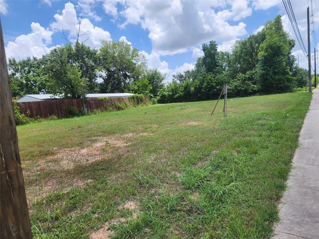 5518 Dean Street, Houston, TX 77039