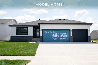 1490 66th Avenue S, Fargo, ND 58104