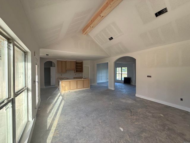 10 Crescent Cove, Ward, AR 72176
