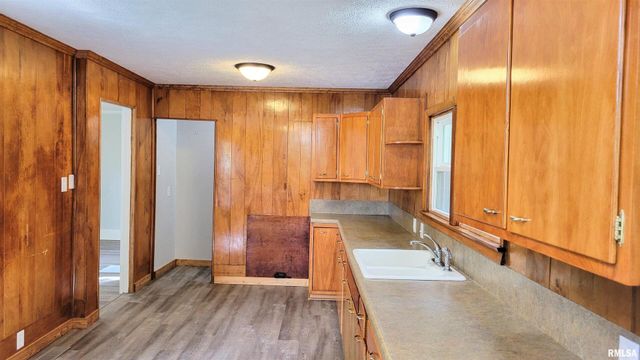 111 S Wilmington Avenue, Orient, IL 62874