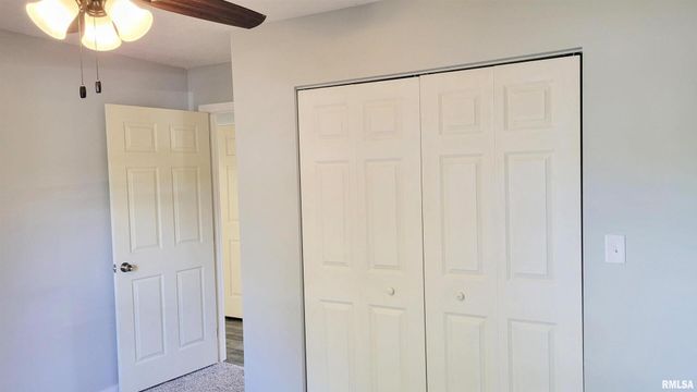 111 S Wilmington Avenue, Orient, IL 62874