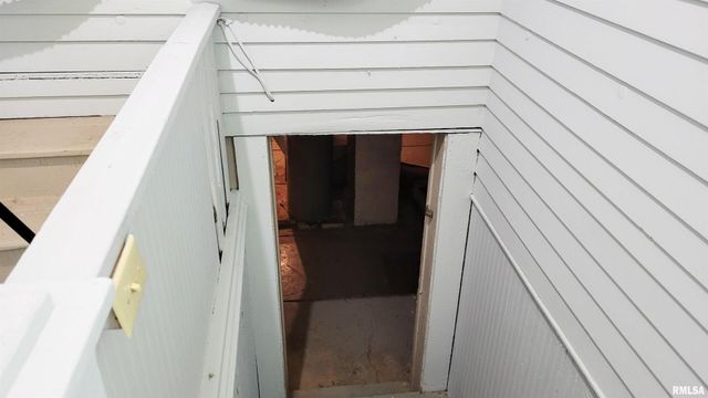 111 S Wilmington Avenue, Orient, IL 62874