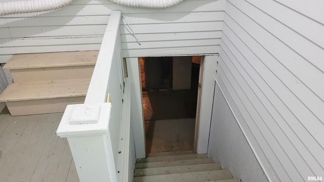 111 S Wilmington Avenue, Orient, IL 62874