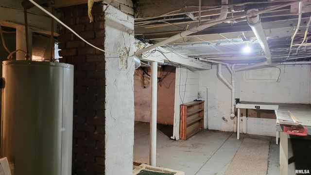 111 S Wilmington Avenue, Orient, IL 62874