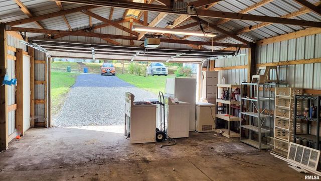 111 S Wilmington Avenue, Orient, IL 62874