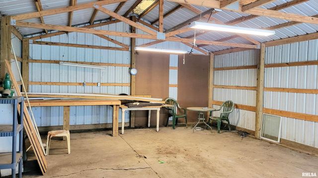 111 S Wilmington Avenue, Orient, IL 62874