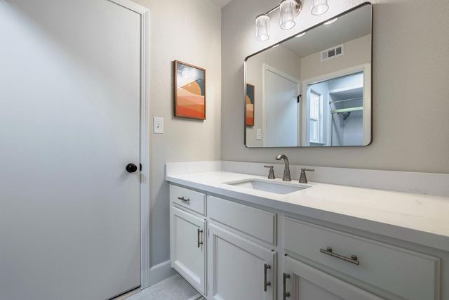 6459 N Tamera Avenue, Fresno, CA 93711