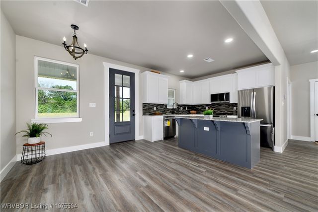 103742 S 4650 Road, Sallisaw, OK 74955