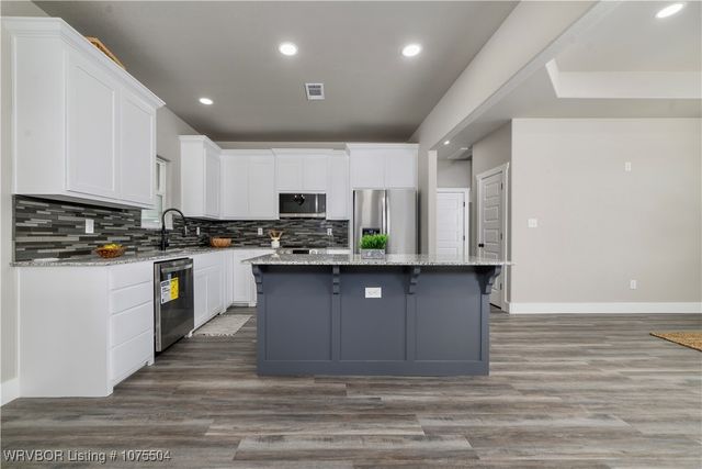 103742 S 4650 Road, Sallisaw, OK 74955