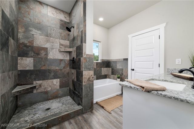 103742 S 4650 Road, Sallisaw, OK 74955