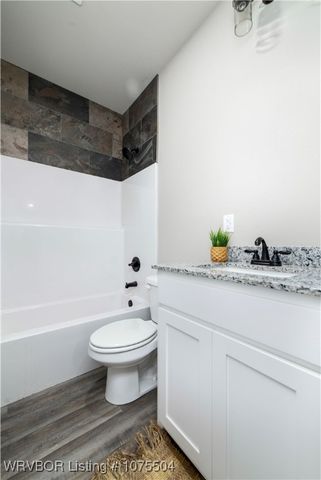 103742 S 4650 Road, Sallisaw, OK 74955