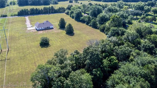 103742 S 4650 Road, Sallisaw, OK 74955