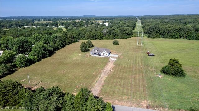 103742 S 4650 Road, Sallisaw, OK 74955