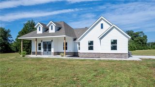 103742 S 4650 Road, Sallisaw, OK 74955