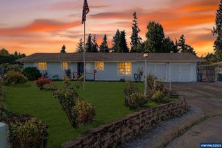 3218 West Pl, Hubbard, OR 97032