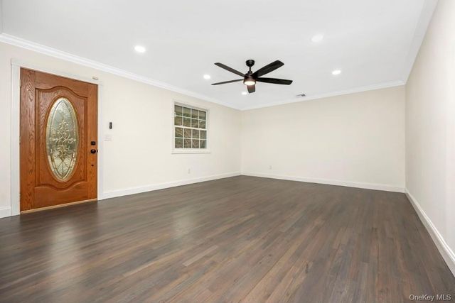 59 Nelson Road, Selden, NY 11784