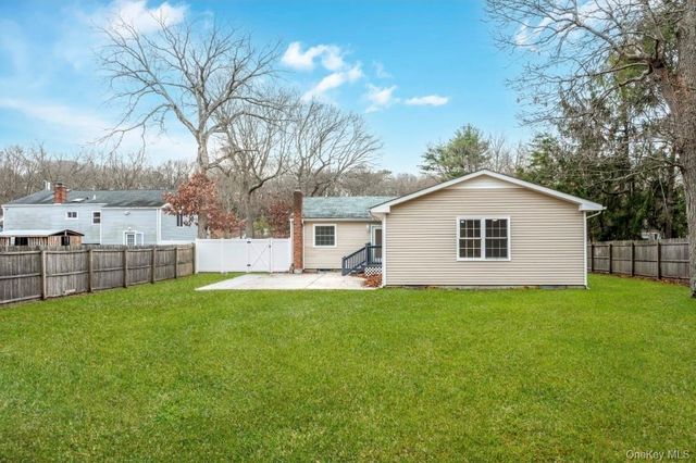 59 Nelson Road, Selden, NY 11784