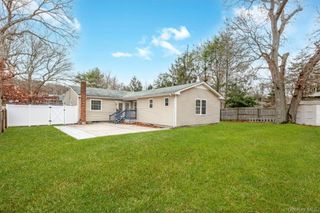 59 Nelson Road, Selden, NY 11784