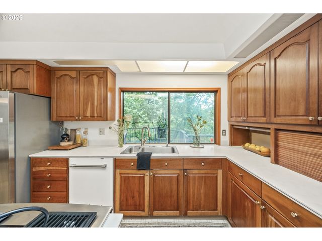 4495 Se ALDERCREST Rd, Milwaukie, OR 97222