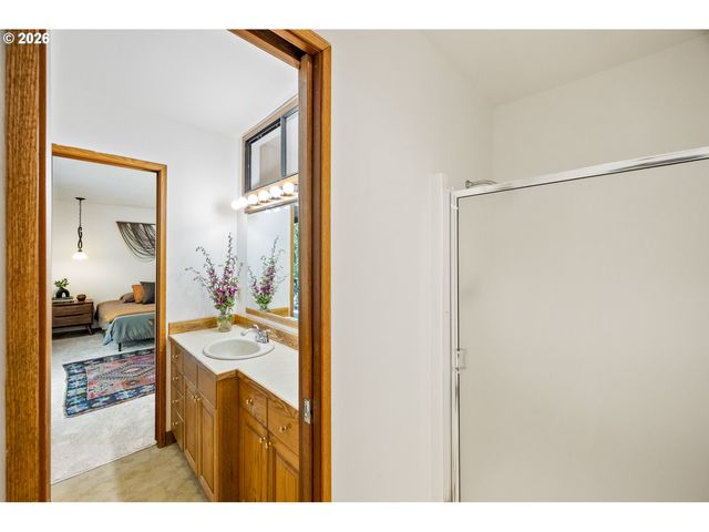 4495 Se ALDERCREST Rd, Milwaukie, OR 97222