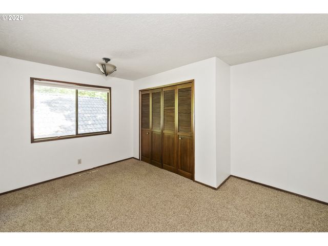 4495 Se ALDERCREST Rd, Milwaukie, OR 97222