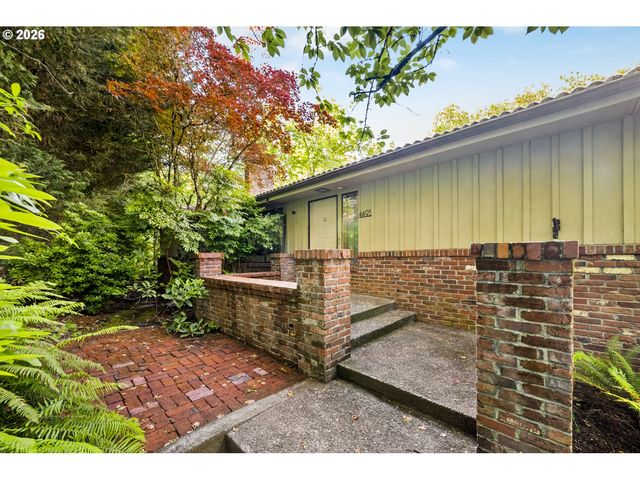 4495 Se ALDERCREST Rd, Milwaukie, OR 97222