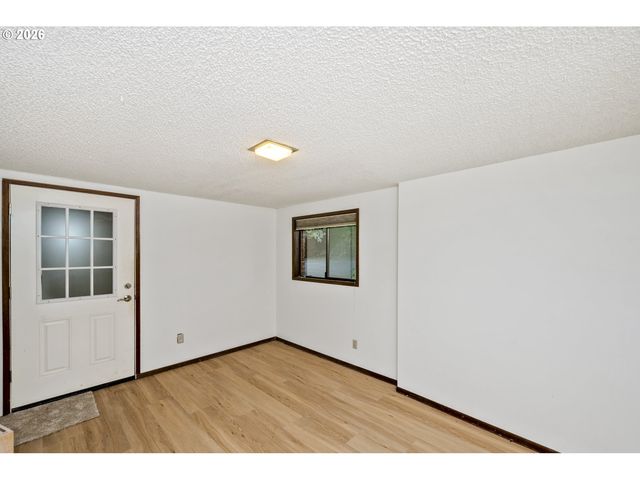 4495 Se ALDERCREST Rd, Milwaukie, OR 97222