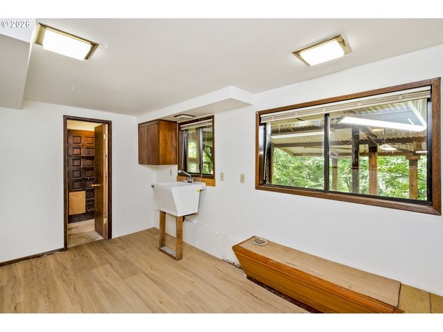 4495 Se ALDERCREST Rd, Milwaukie, OR 97222