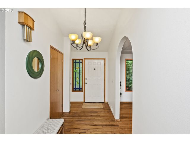 4495 Se ALDERCREST Rd, Milwaukie, OR 97222