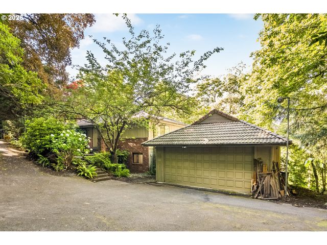 4495 Se ALDERCREST Rd, Milwaukie, OR 97222