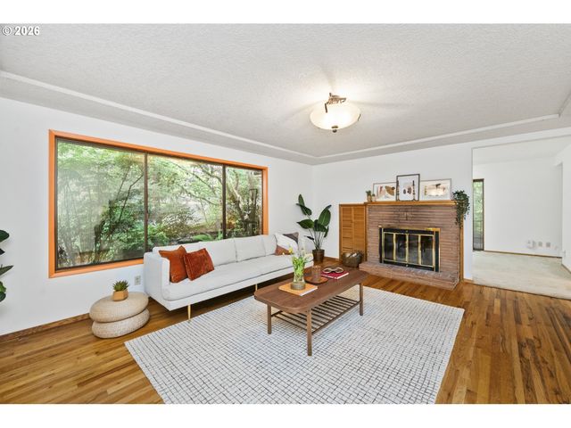 4495 Se ALDERCREST Rd, Milwaukie, OR 97222