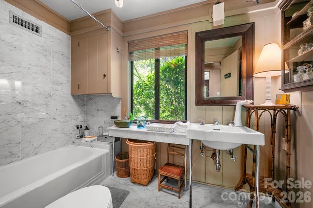 484 Sourwood Ridge Road, Tryon, NC 28782