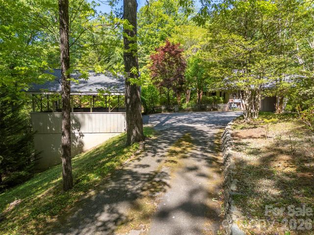 484 Sourwood Ridge Road, Tryon, NC 28782