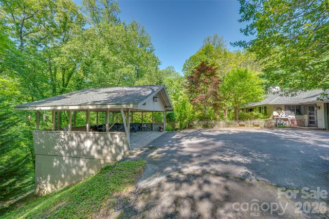 484 Sourwood Ridge Road, Tryon, NC 28782