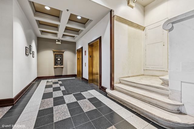 6 E Monroe Street 500, Chicago, IL 60603