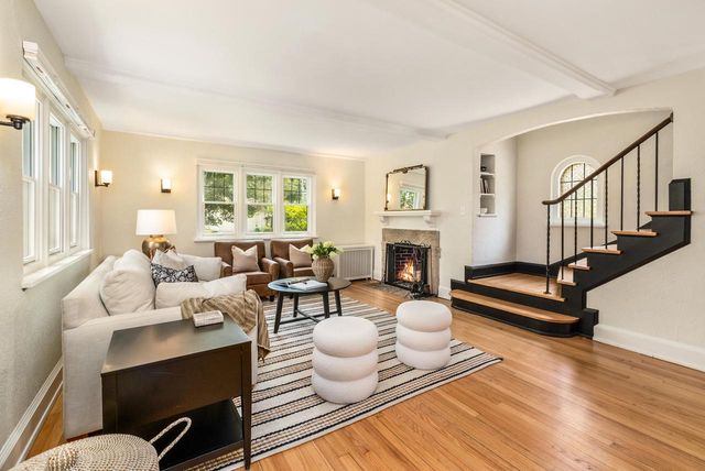 820 E Lake Forest AVENUE, Whitefish Bay, WI 53217