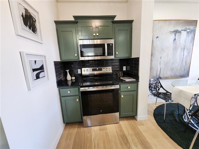 1115 N Leverett Avenue 104, Fayetteville, AR 72703