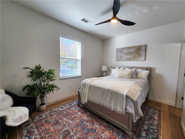 1115 N Leverett Avenue 104, Fayetteville, AR 72703