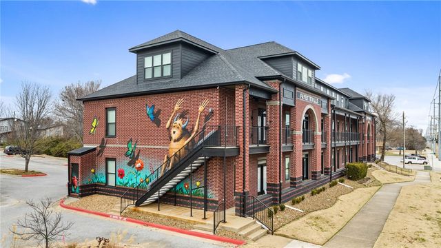 1115 N Leverett Avenue 104, Fayetteville, AR 72703