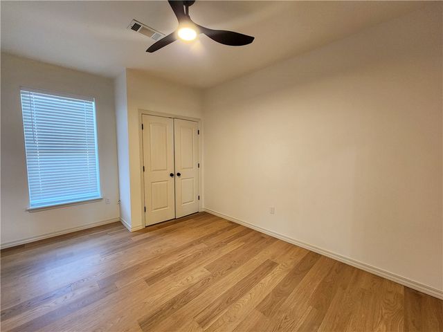 1115 N Leverett Avenue 104, Fayetteville, AR 72703