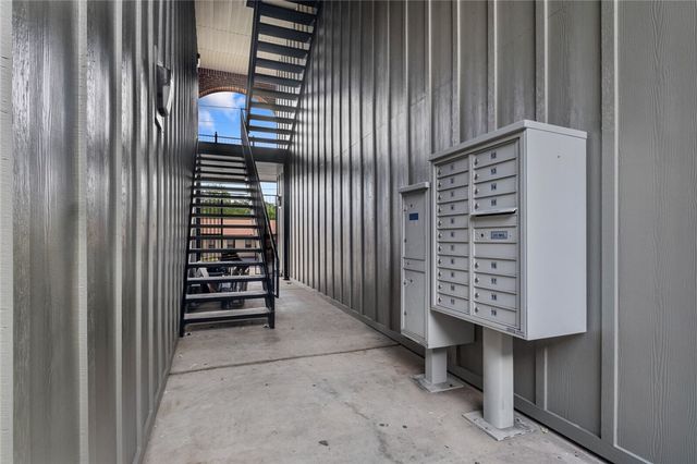 1115 N Leverett Avenue 104, Fayetteville, AR 72703