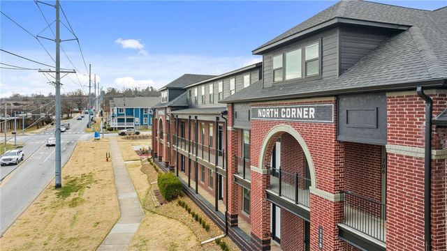 1115 N Leverett Avenue 104, Fayetteville, AR 72703