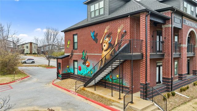 1115 N Leverett Avenue 104, Fayetteville, AR 72703
